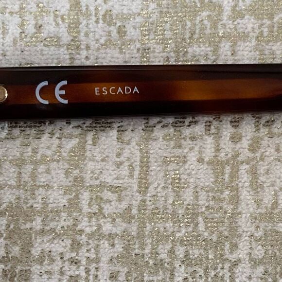 Escada SESB13S Tortoise Cat Eye Sunglasses w/ Rhinestones. NWOT main image 8